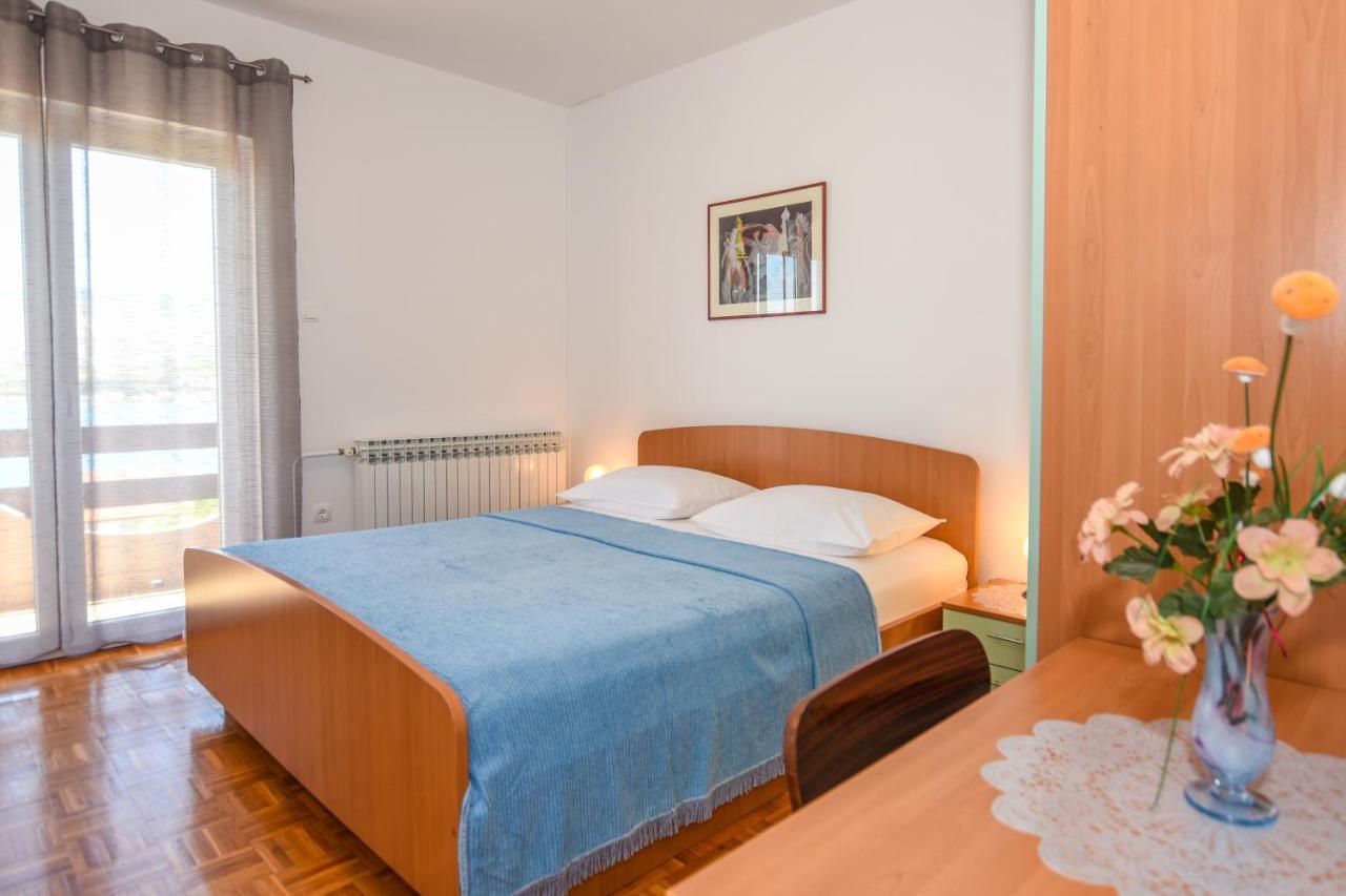 Apartmani Marija Ljubica Pag Town Buitenkant foto