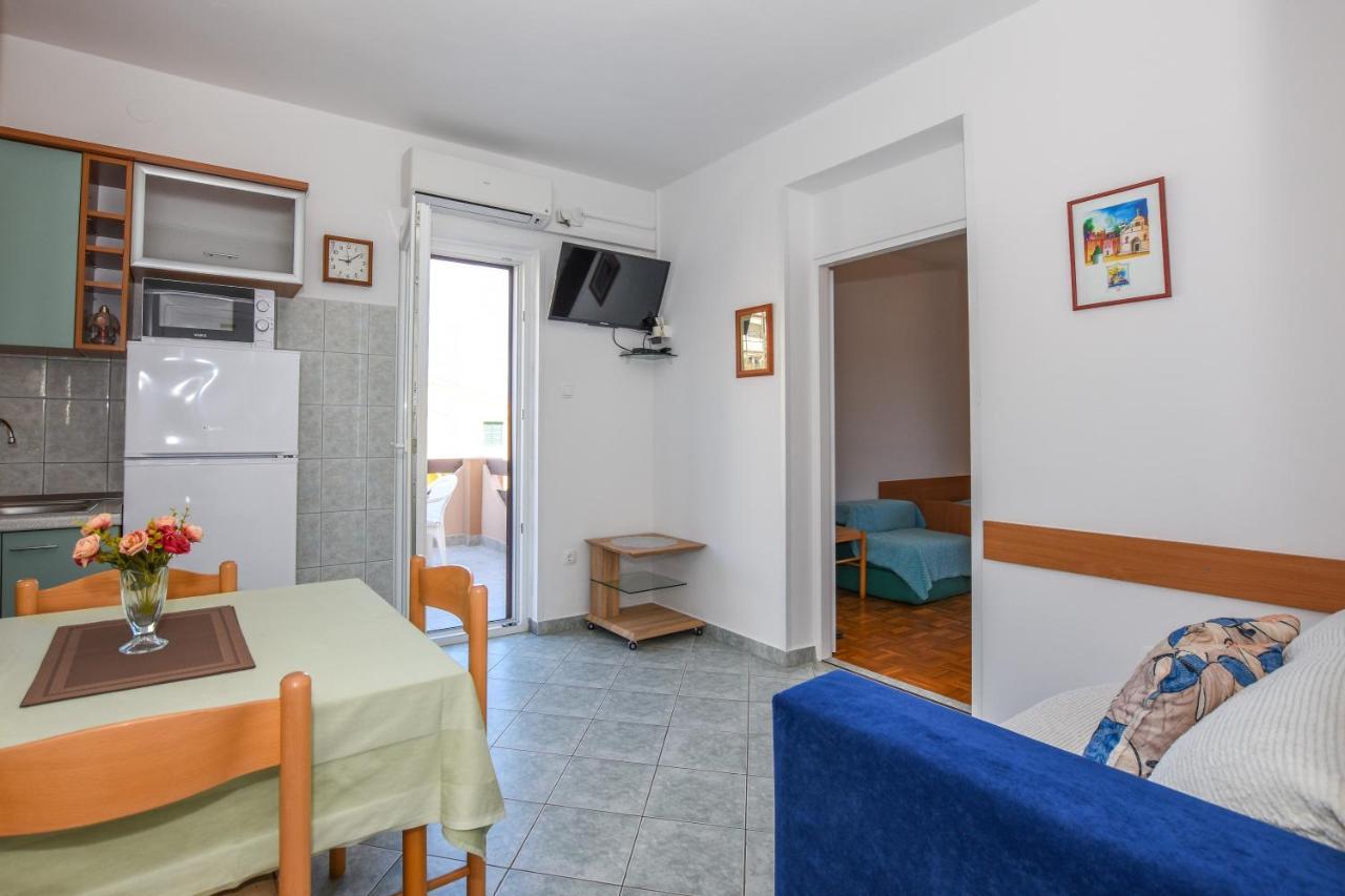 Apartmani Marija Ljubica Pag Town Buitenkant foto
