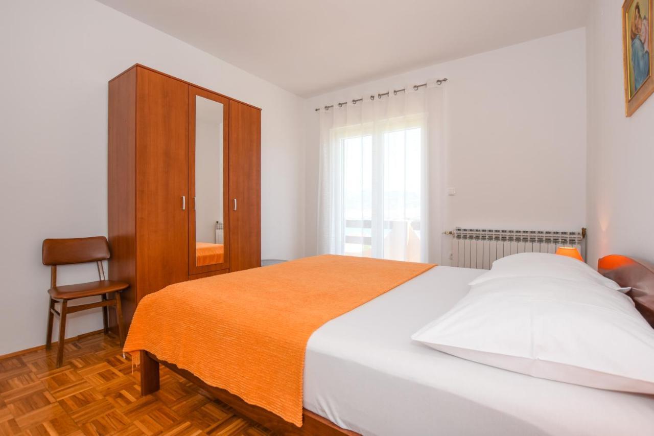 Apartmani Marija Ljubica Pag Town Buitenkant foto