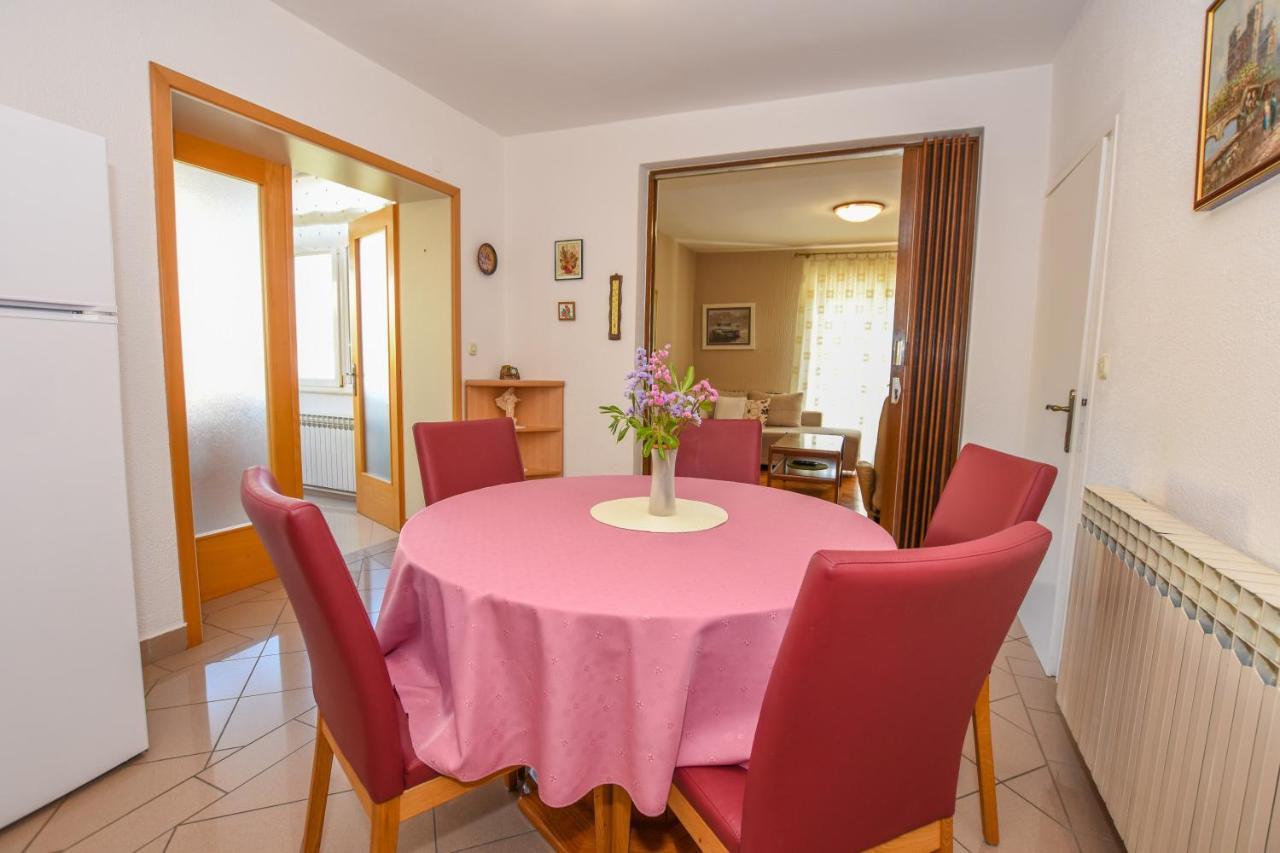 Apartmani Marija Ljubica Pag Town Buitenkant foto