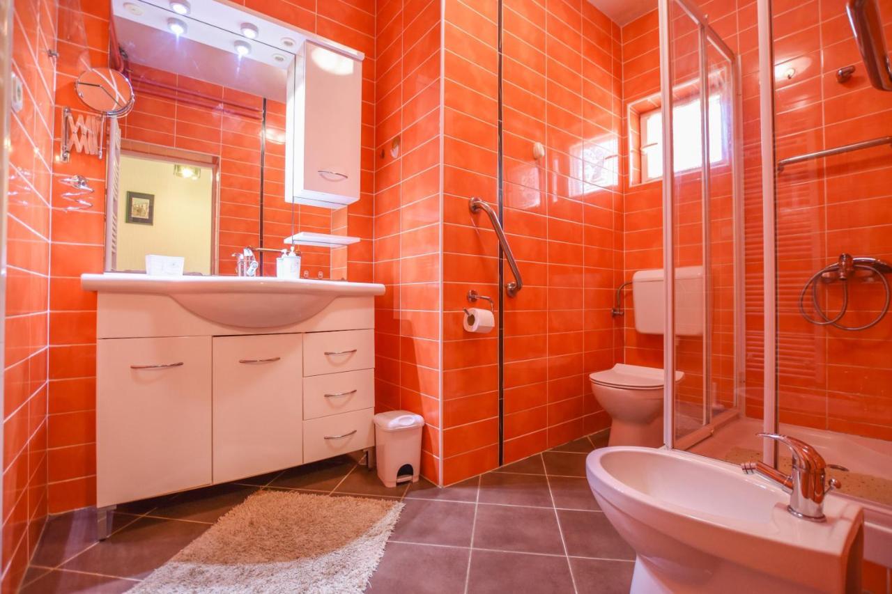 Apartmani Marija Ljubica Pag Town Buitenkant foto
