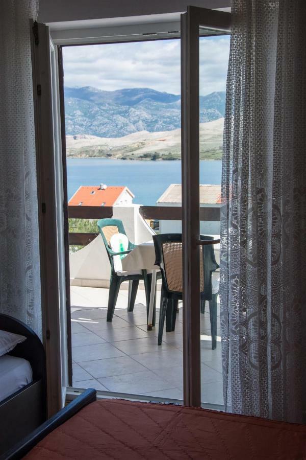 Apartmani Marija Ljubica Pag Town Buitenkant foto